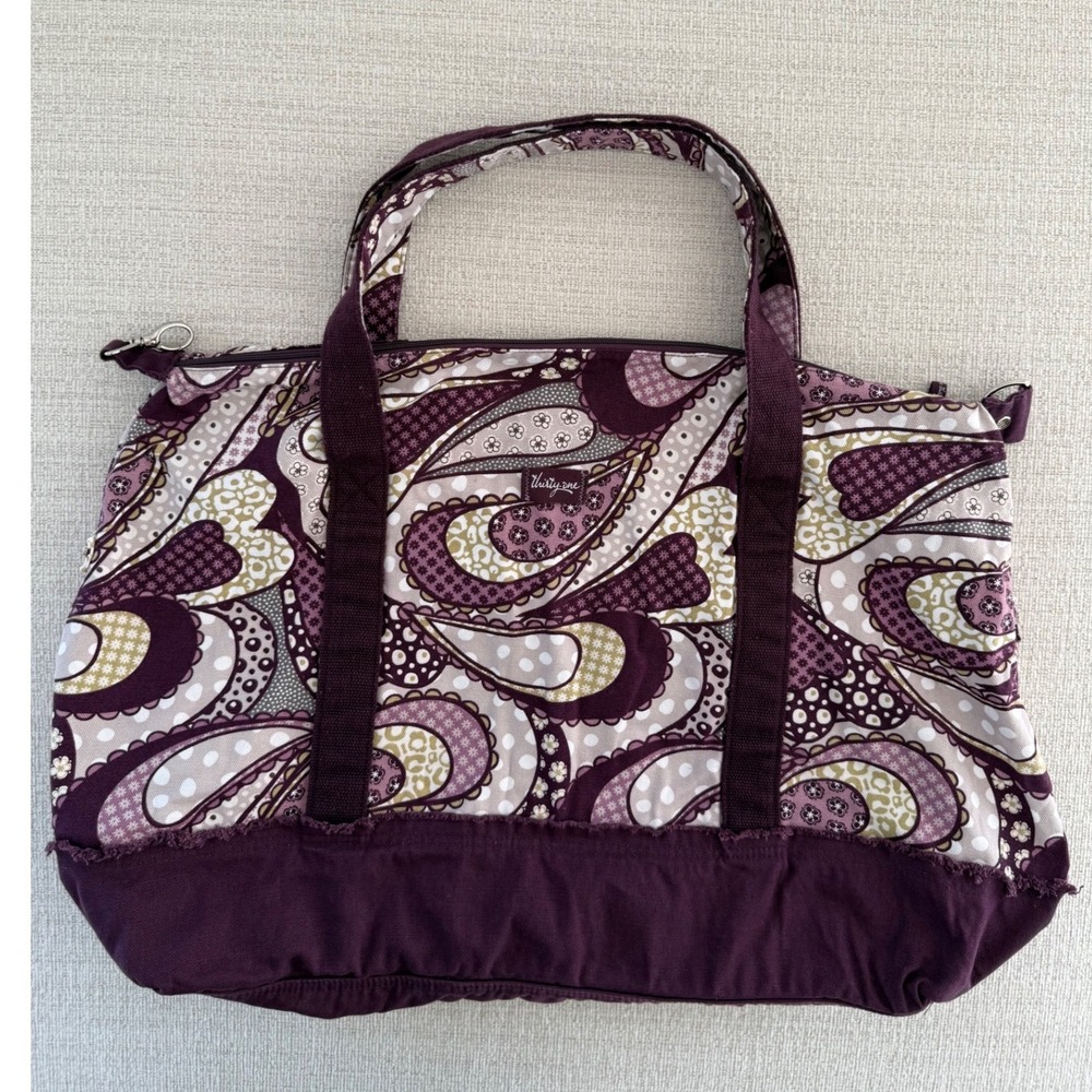 Thirty-One Retro Metro Weekender Bag Purple Paisley Travel‎ Gym Beach Duffle